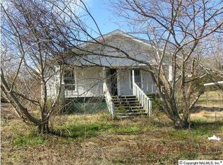 1319 Washington Ave NW, Russellville, AL 35653