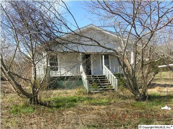 1319 Washington Ave NW, Russellville, AL 35653