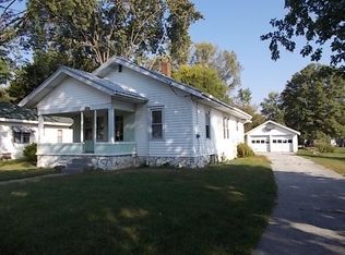 551 John St, Plainville, IN