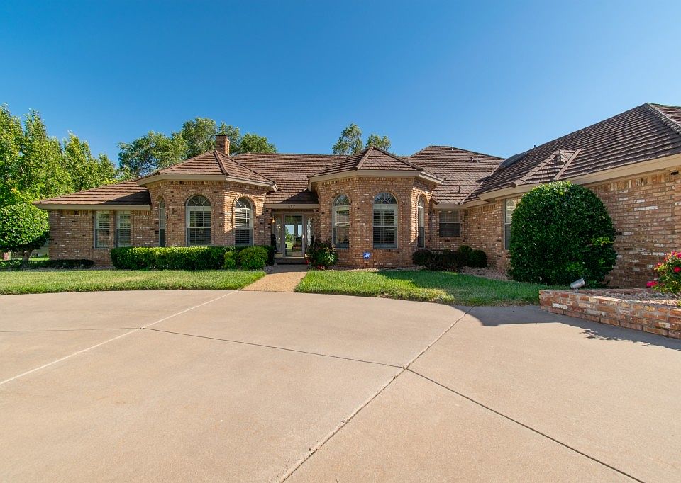 1st image of 417 Diamondhead Dr