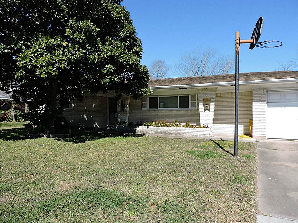 1st image of 2102 13th Ave N