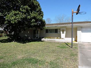 2102 13th Ave N, Texas City, TX 77590