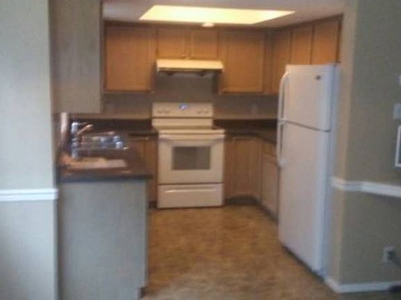 5th image of 3368 McIver Rd