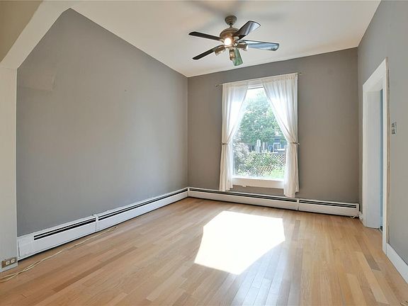 5th image of 246 Galapago St