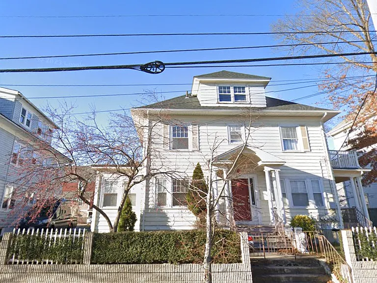 209 Dexter St #2L — Photo 1