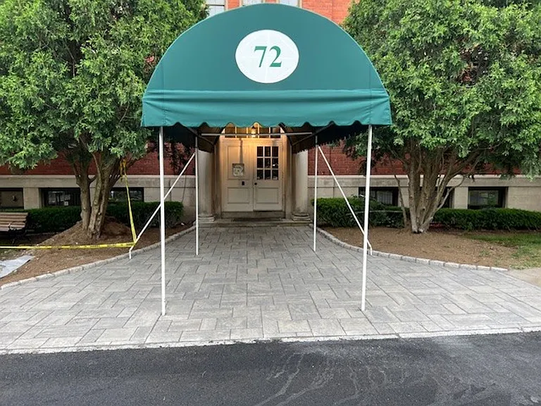 72 Maple Street — Photo 12