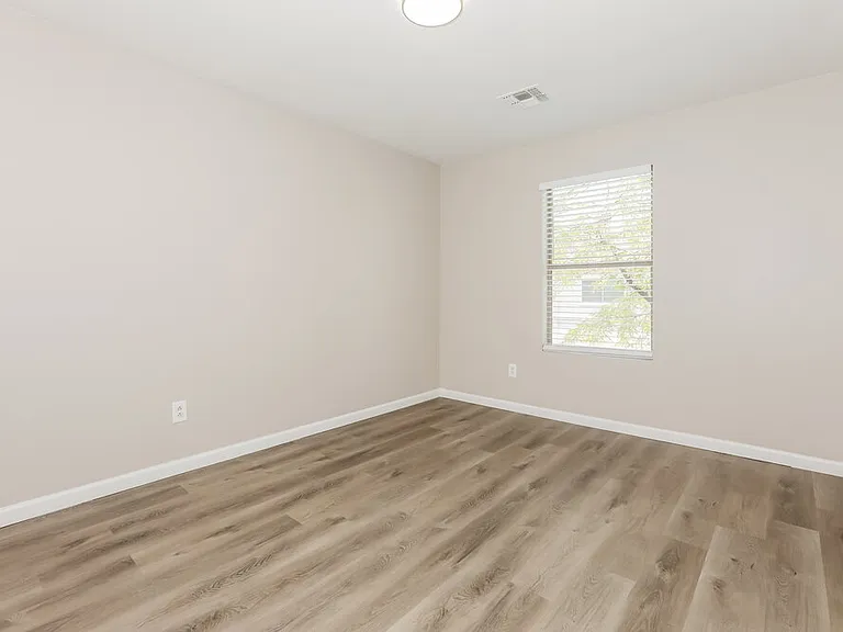 8461 E Lindner Ave — Photo 14