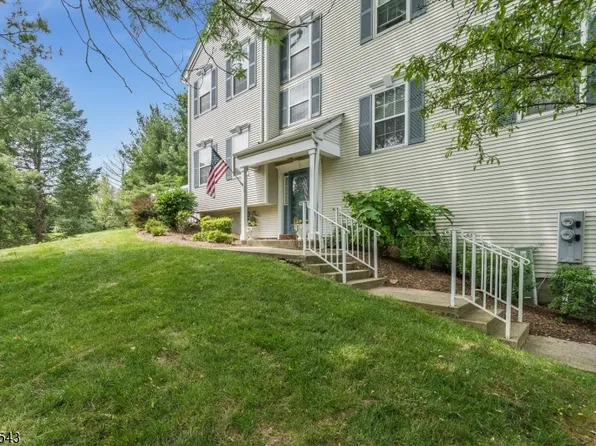 15 Clark Ct, Bernards Twp., NJ 07920