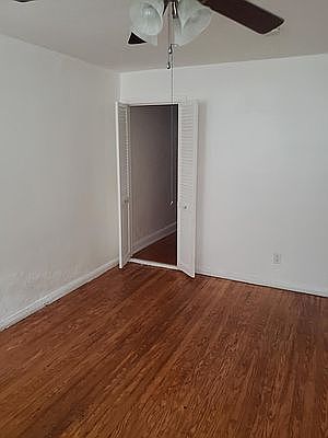 3rd image of 1438 E 54th St #1
