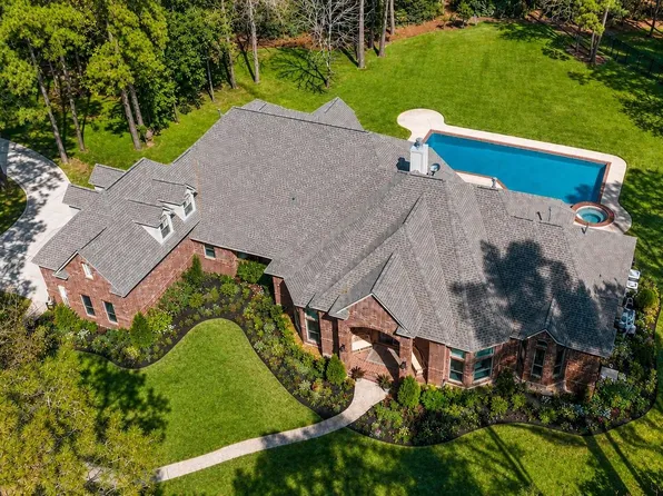 11302 Lake Forest Dr, Conroe, TX 77384