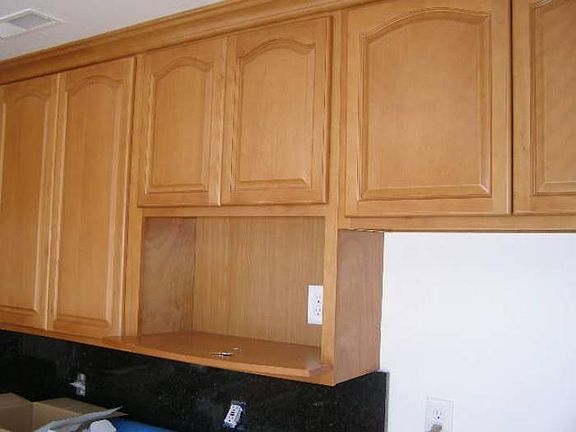 New Kitchen Cabinets