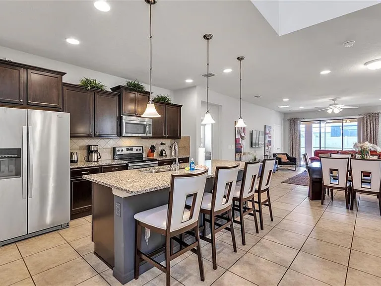 8916 Rhodes St — Photo 3