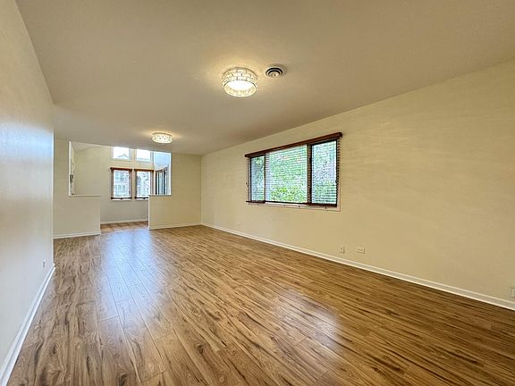 4th image of 634 Hillside Dr