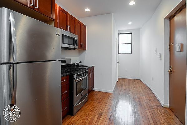 1st image of 689 Lincoln Pl #2B