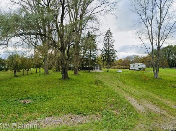 3120 S Hurds Corner Rd, Caro, MI 48723