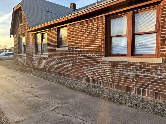 4th image of 2204 N Kate Ave