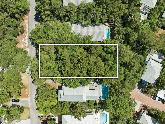 3rd image of 255 Clareon Dr