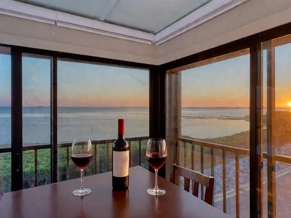 4535 Bay Club Dr, Bradenton, FL 34210