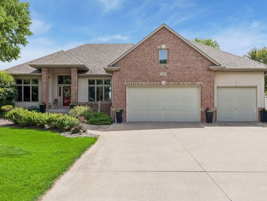2434 Arnold Palmer Dr, Blaine, MN 55449