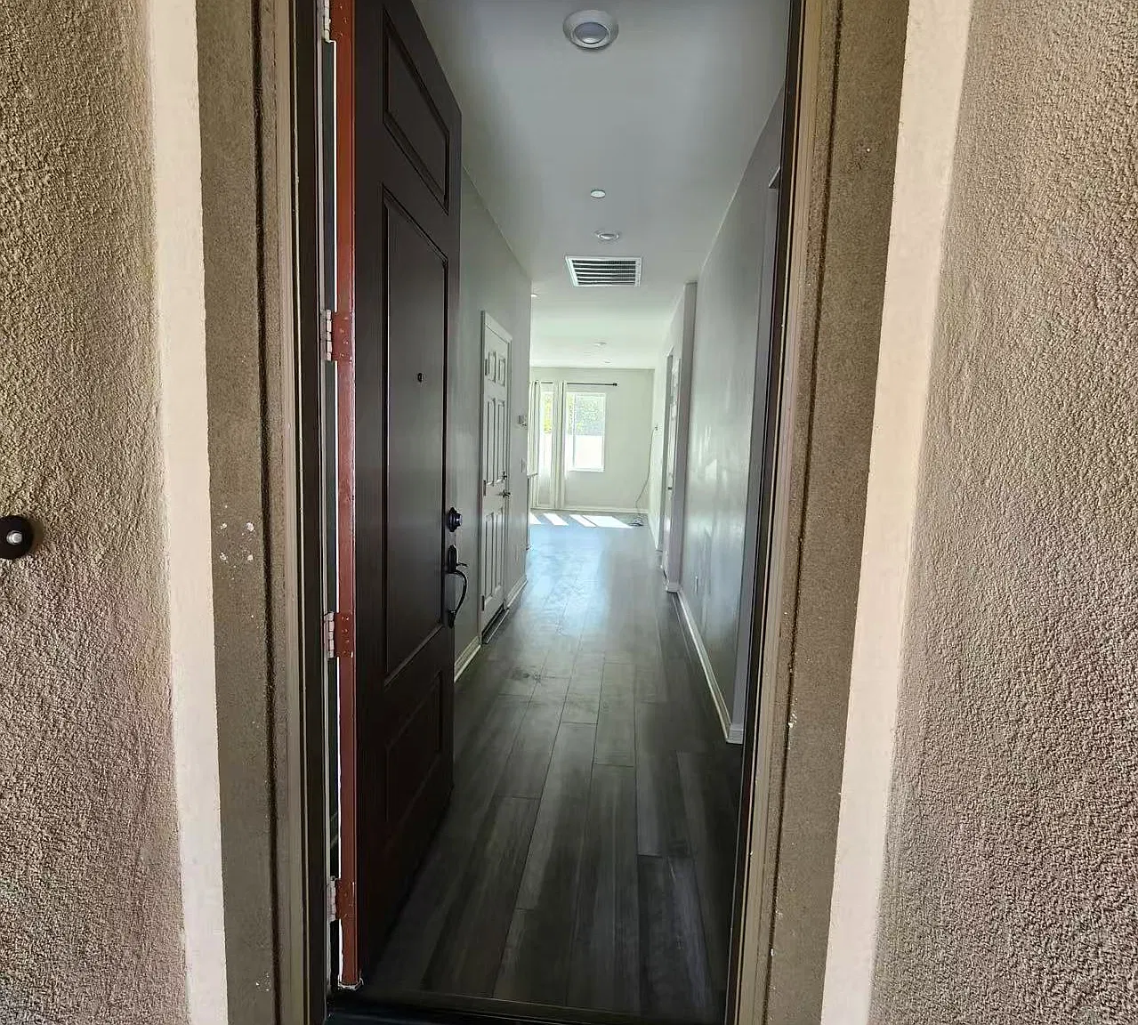 3 bed, 1388 sqft, $3,550 — Photo 4