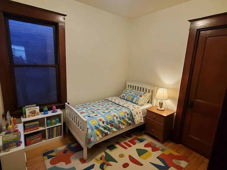 1025 E Land Pl — Photo 9