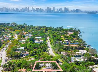 6371 N Bay Rd, Miami Beach, FL 33141