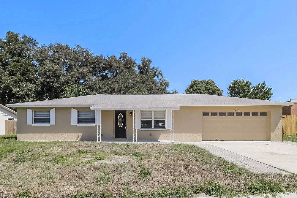 3 bed, 2.0 bath, 1499 sqft, $2,560 — Photo 1