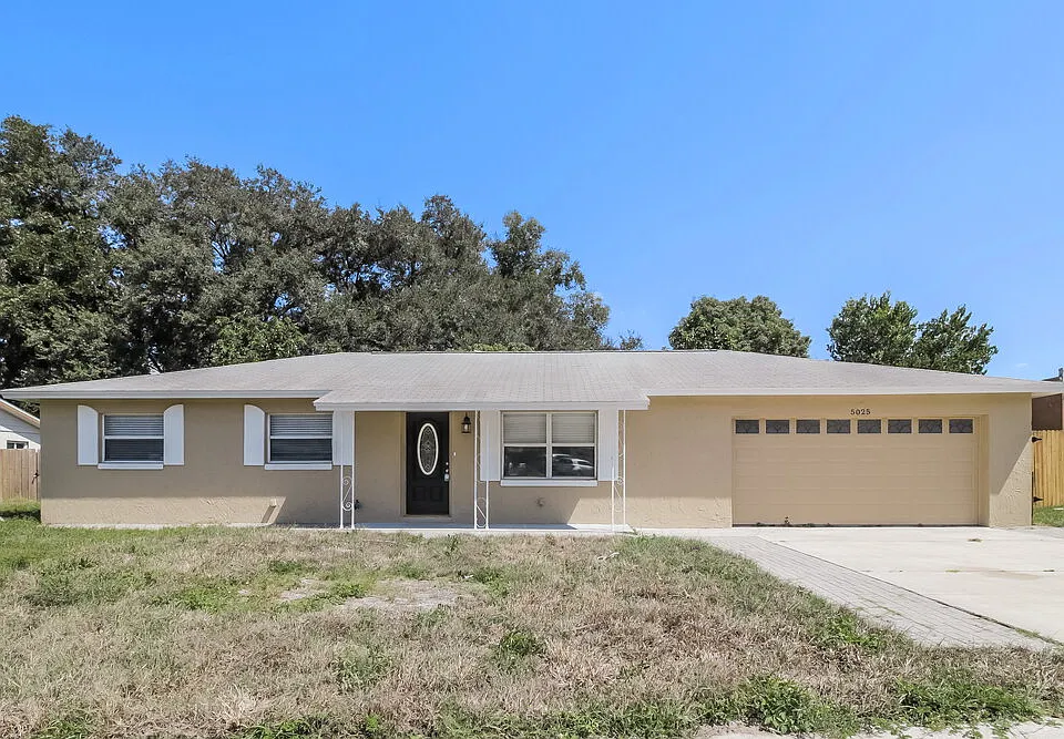 5025 Goldenrod Place Rd