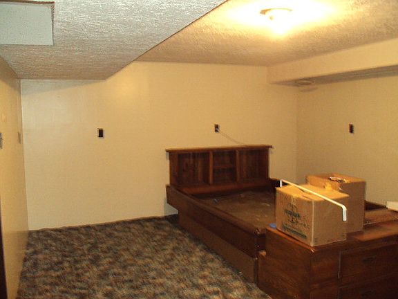 4th image of 1103 East St