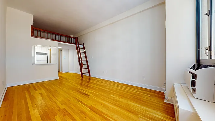 Rented by Bond New York | media 15