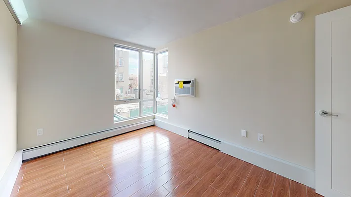 Rented by LandSeair Real Estate Group | media 8