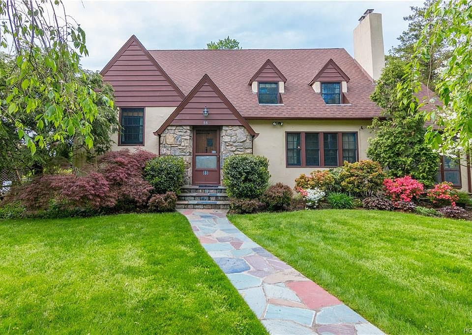 1st image of 88 Hartsdale Ave