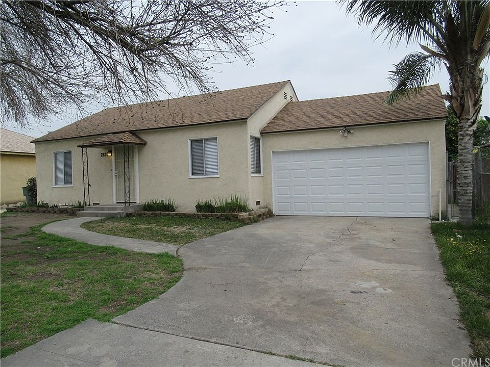 1st image of 2833 N Crescent Ave