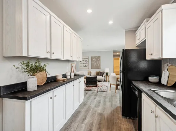 410 Landrey Dr, Vincennes, IN 47591