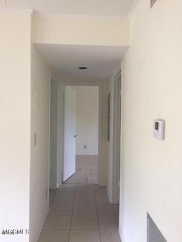 2nd image of 271 Lanai Vlg #W