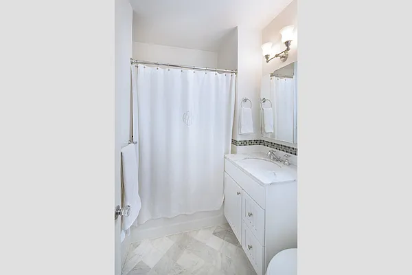 Sold by Stribling | media 23