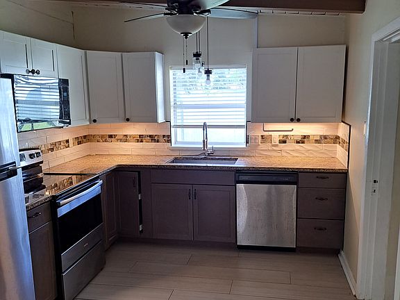 3rd image of 404 Elsie Ave