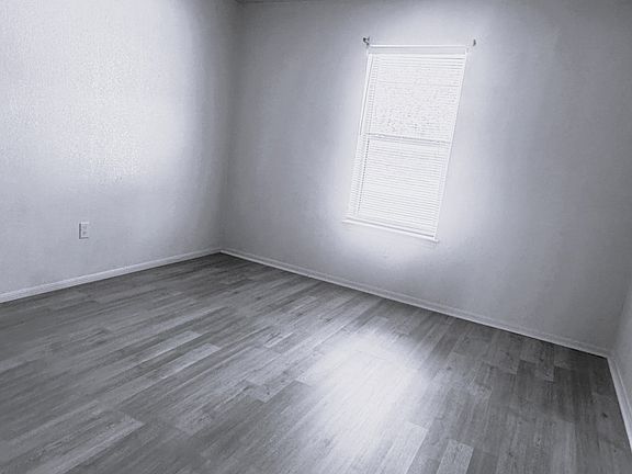 2nd image of 1102 Circle M Dr APT C