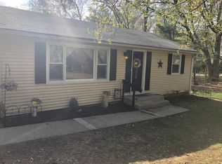 345 Black Plain Rd, North Smithfield, RI 02896