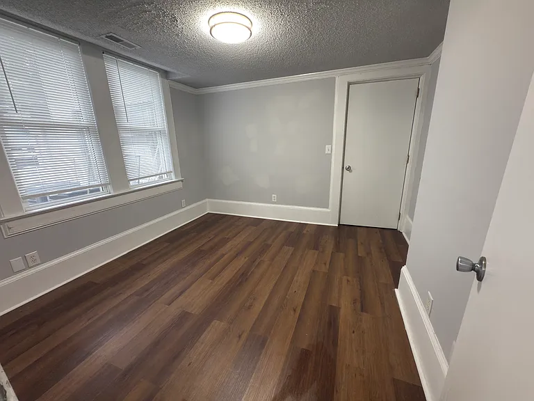 2217 Blossom St #2 — Photo 9