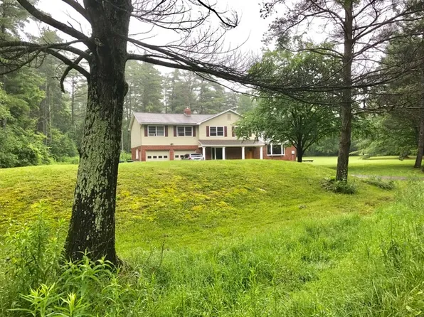 30 Split Rock Rd, Charlotte, VT 05445