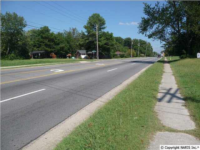 2nd image of Blue Springs Rd