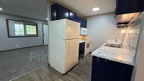 1109 N 28th St #10 Photo 1