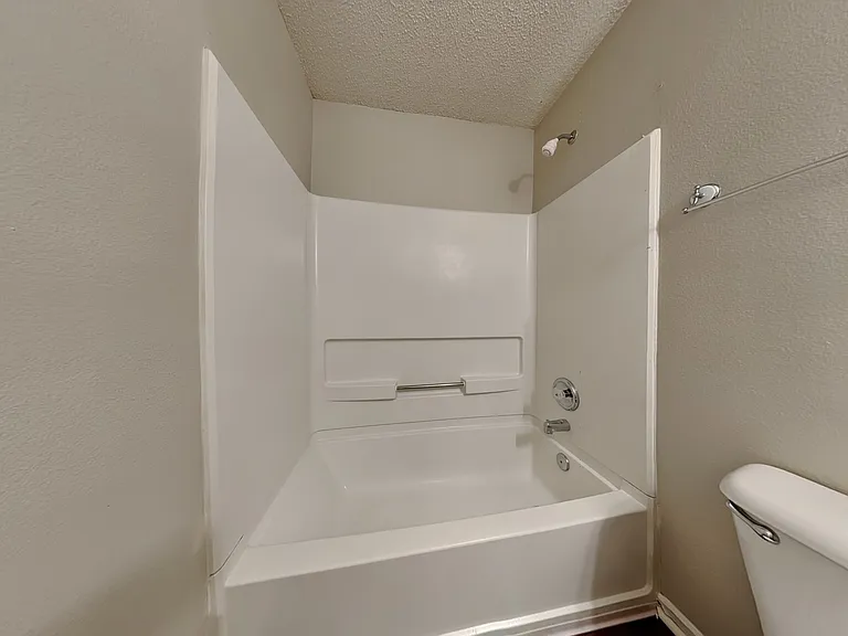 9818 Blue Ridge Way — Photo 17