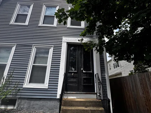 286 Lake Ave #1, Manchester, NH 03103