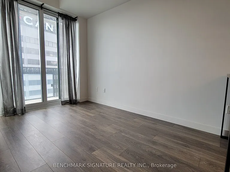 8 Eglinton Ave E #3003 — Photo 5