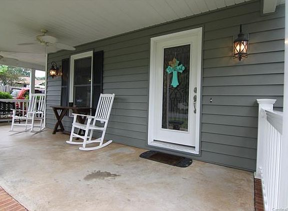 2nd image of 1708 Windyrush Ln