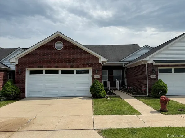 23263 Pinewood Dr #110, Taylor, MI 48180