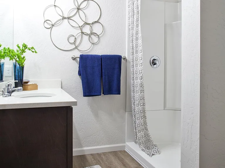 2x2 Master Bath