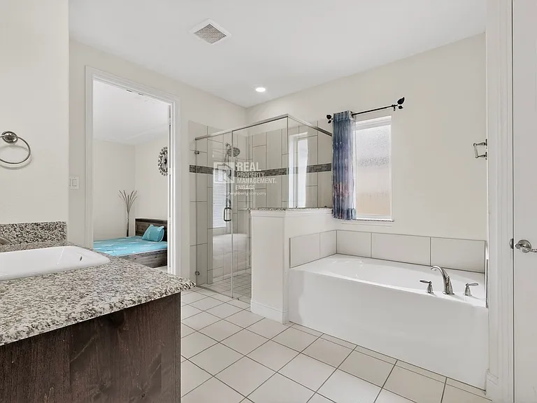 151 Darian Dr — Photo 31